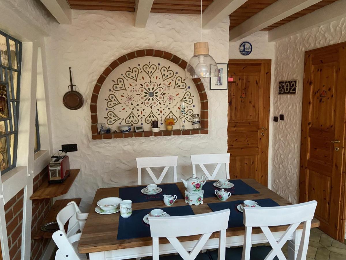 Lindenhuus-urlaub Unter Einem Teilreetdach-terrasse - Nahe Norden-norddeich * Osteel
